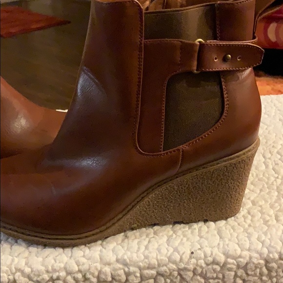Wedge Heeled Boots - Picture 3 of 9